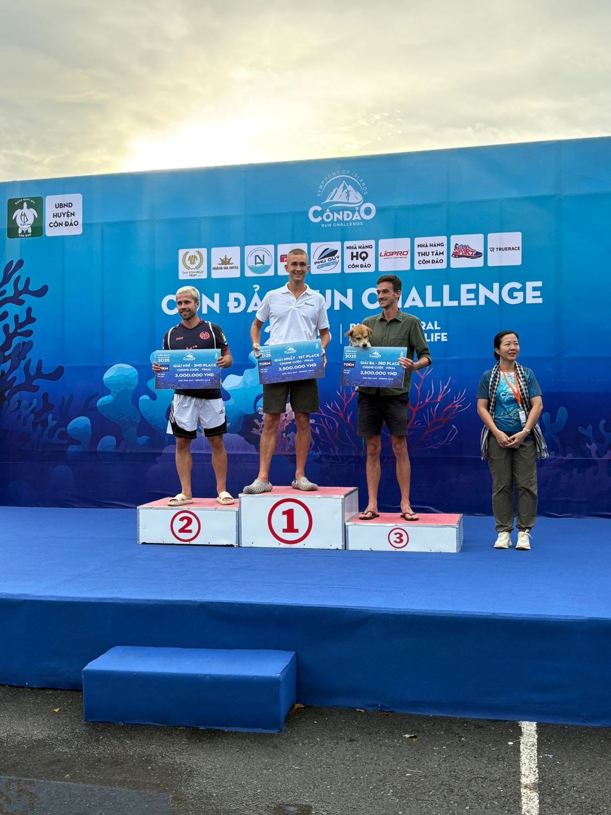 Jack, Markus and Coco on the podium at the Côn Đảo Run Challenge